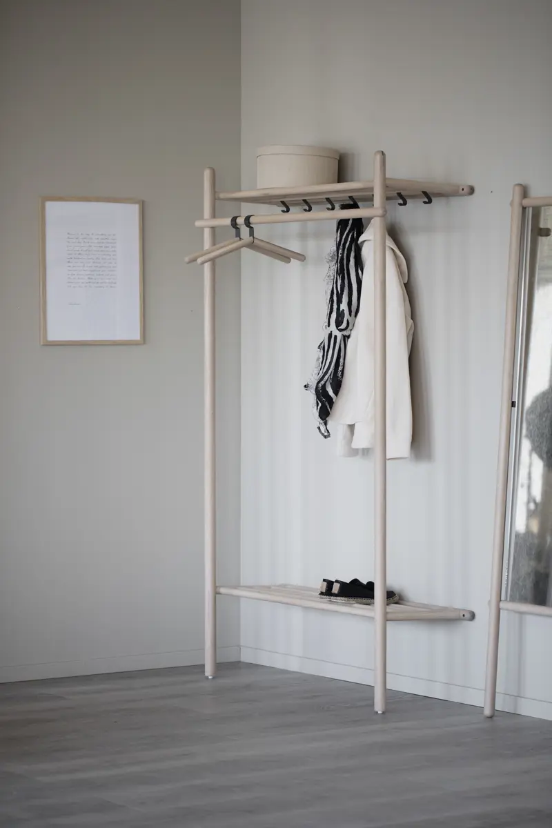 Klädställning Millford vitpigmenterad Betseller