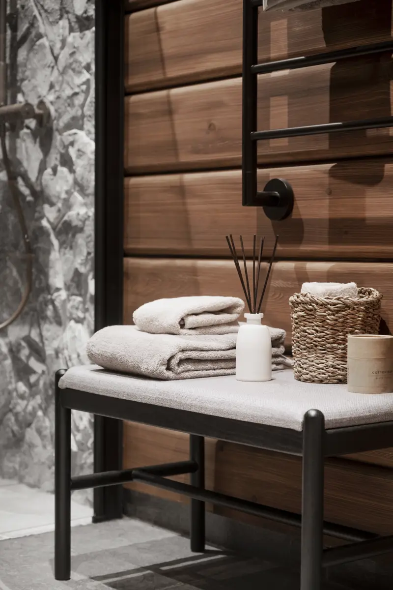 Bänk Millford svart